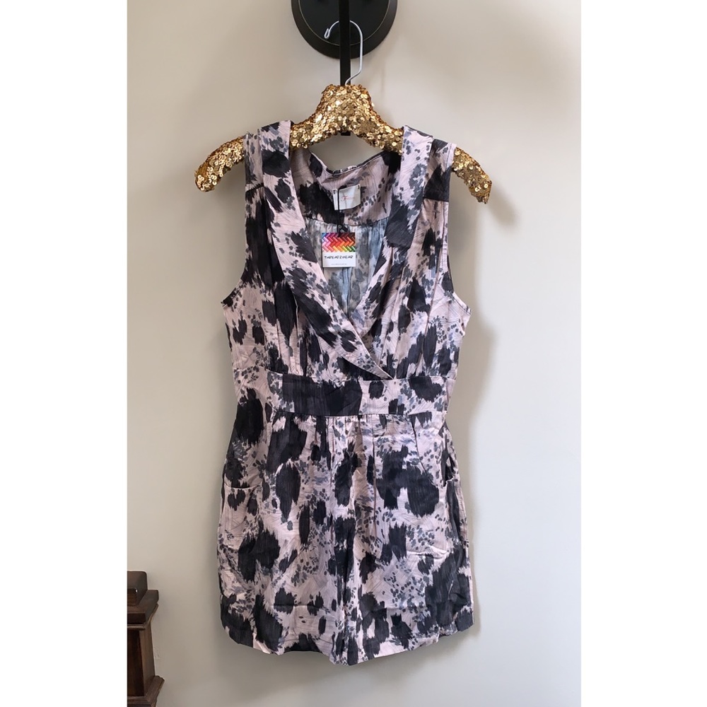2 Left!! Gorgeous Printed Surplice Dress - Picture 2 of 4